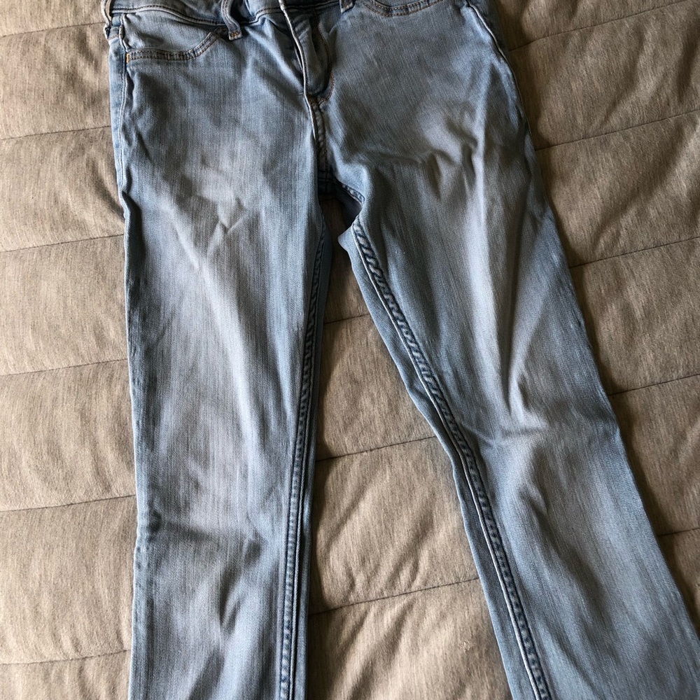 HOLLISTER JEANS - Picture 3 of 4